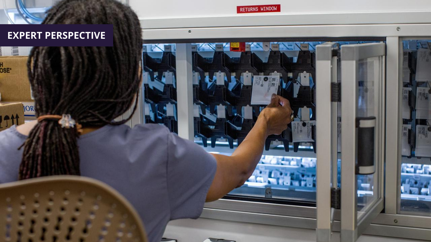 hospital staff using pillpick automation