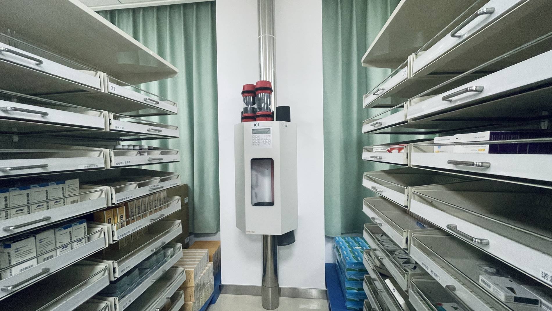 Pneumatic tube station 101