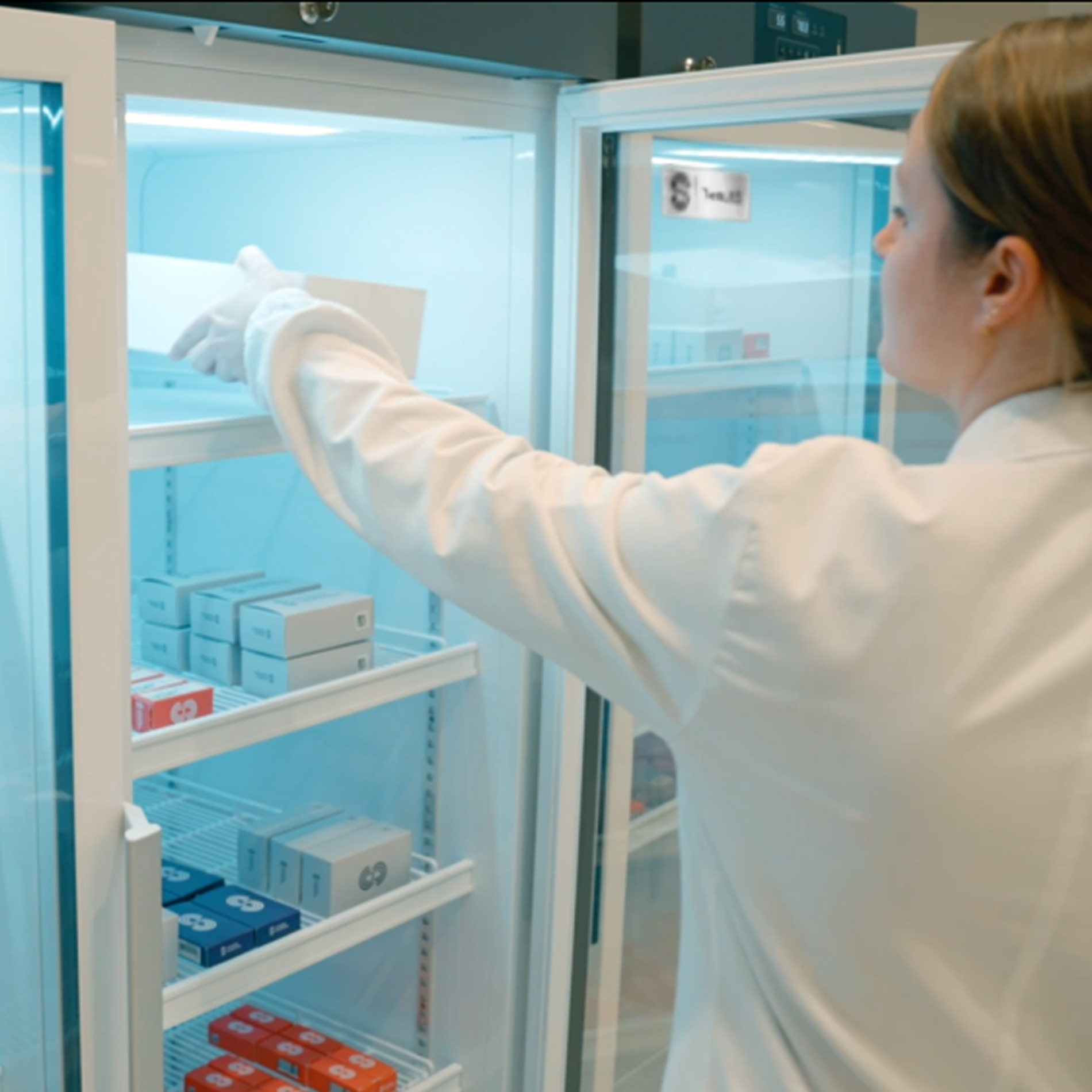 Storing vaccines and medication in medical fridges