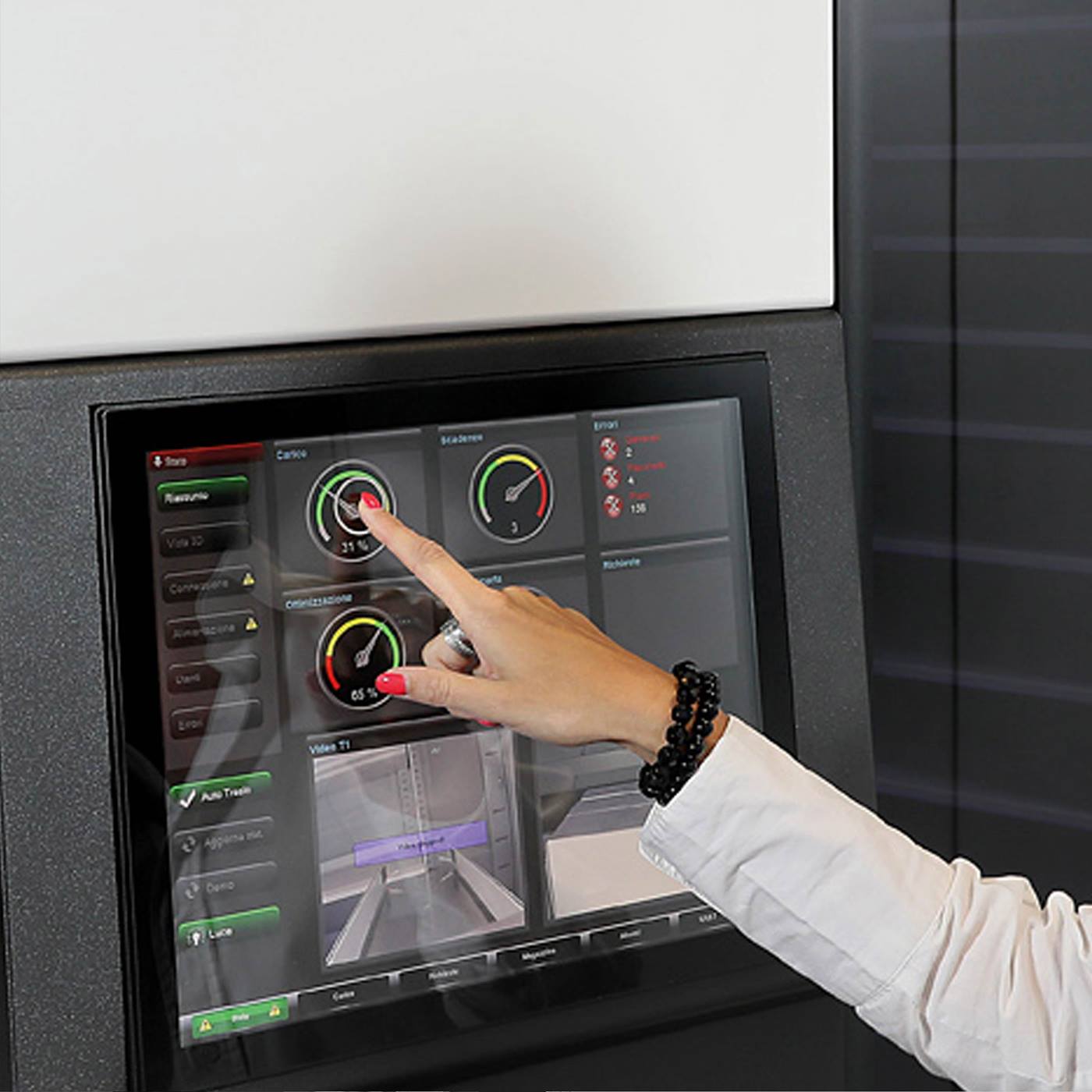 Touchscreen of the EvoTec pharmacy robot